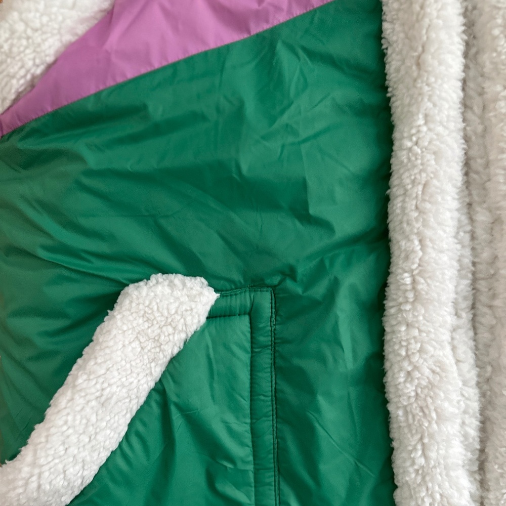 BDG Urban Outfitters NWOT Nylon Sherpa Vest (L) - Picture 8 of 14